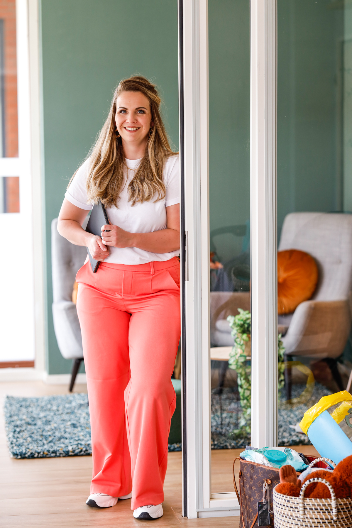 Mandy van Meer in haar praktijk